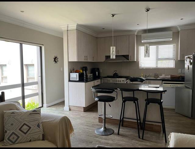 2 BEDROOM TOWNHOUSE FOR SALE IN ELFINDALE